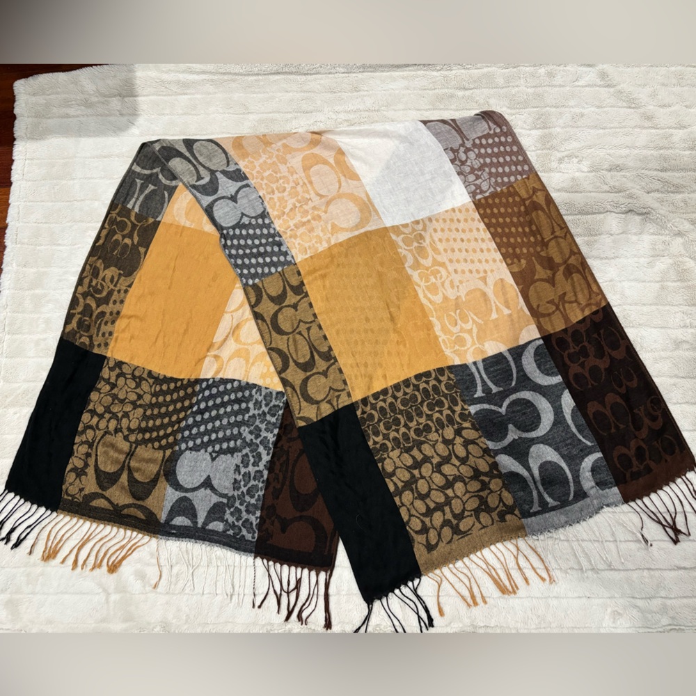 Coach Patchwork Signature C Pashmina Scarf